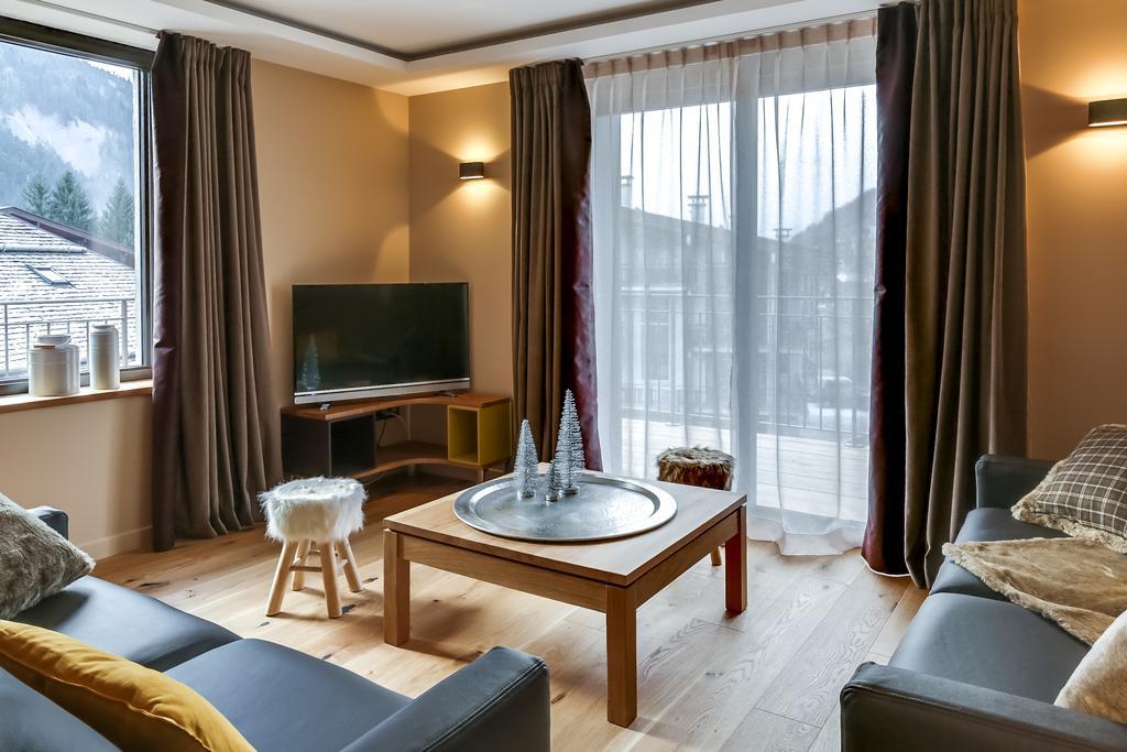 Appartements Betemps เลอกรองด์บอร์นอง ภายนอก รูปภาพ